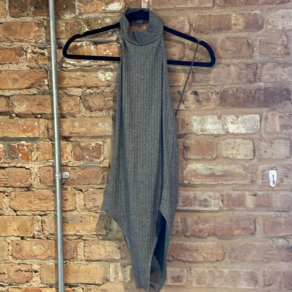 Grey turtleneck sleeveless backless bodysuit S